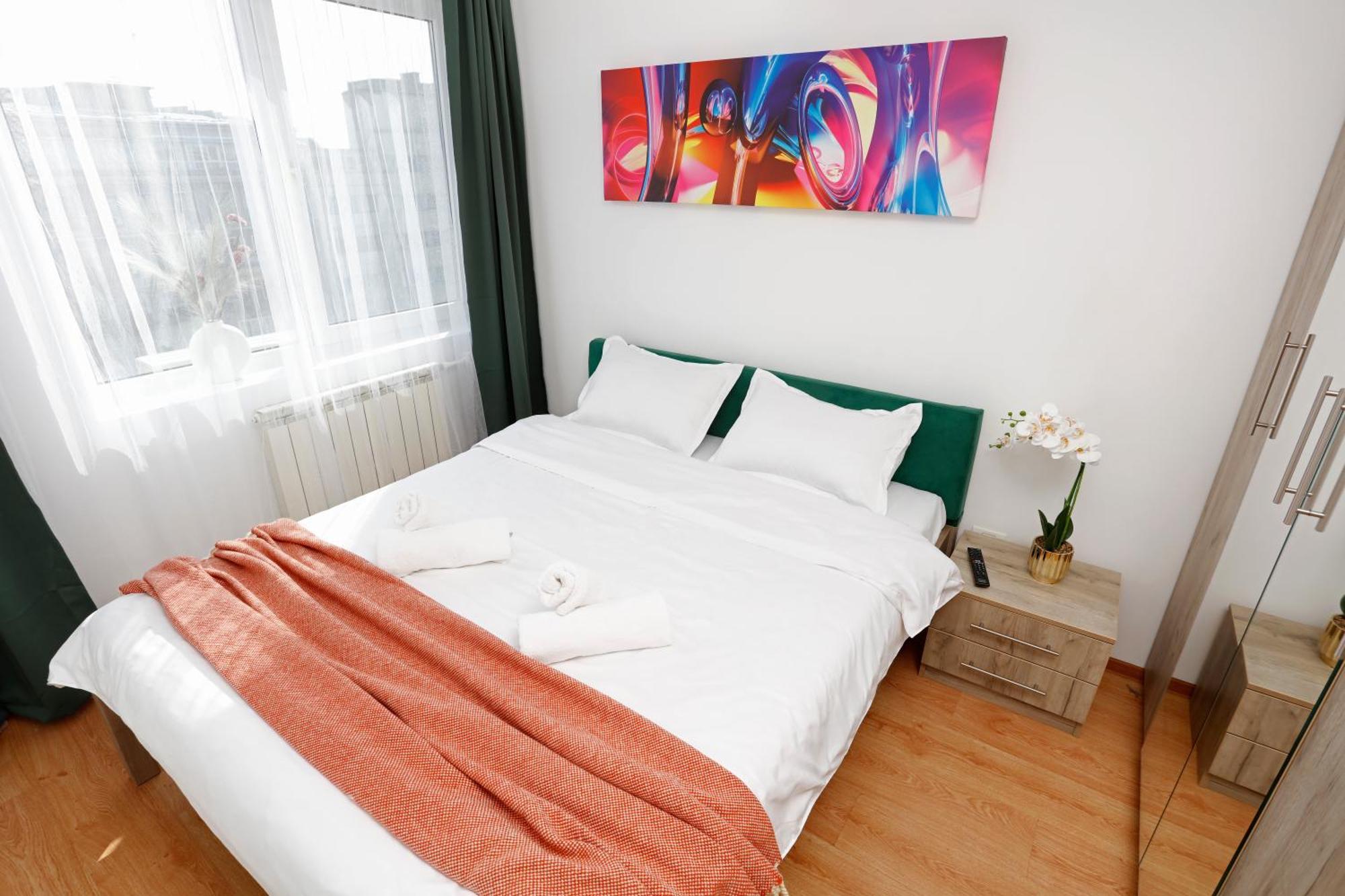 Charming Escape - Old Town - Pet Friendly Apartment