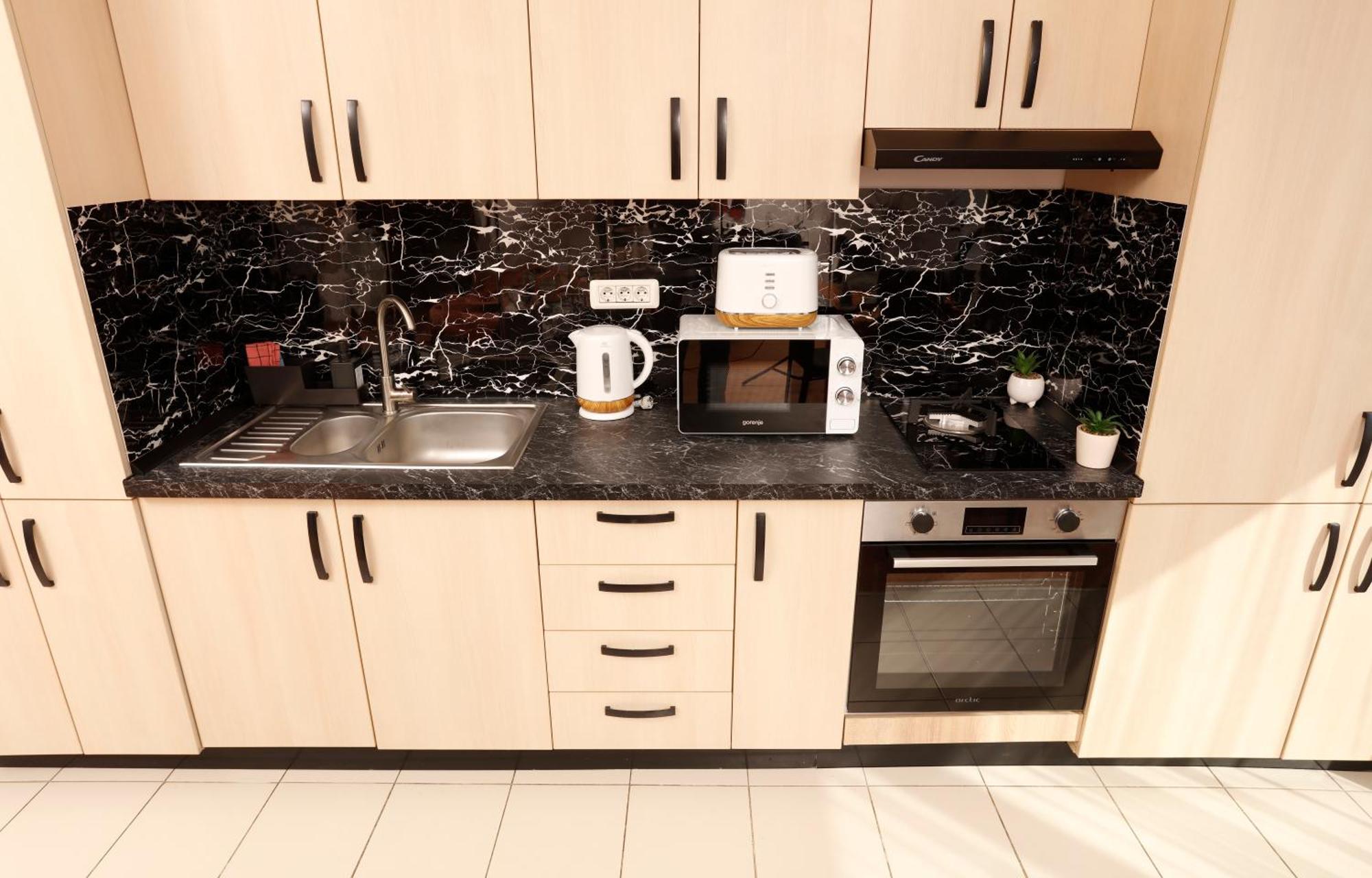 Charming Escape - Old Town - Pet Friendly Bucharest